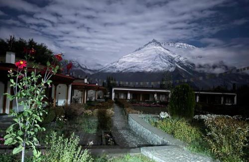 Hunder Hotel | The Walnut Inn Resort