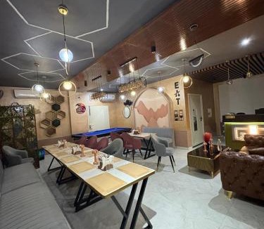 Kanpur Resort | The Water Box