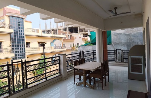 Varanasi House | The Wings Home 3 BHK