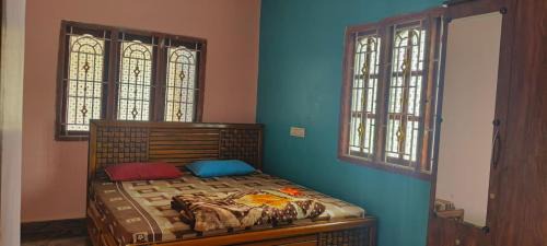 Courtallam House | Thendral Falls View Homestay