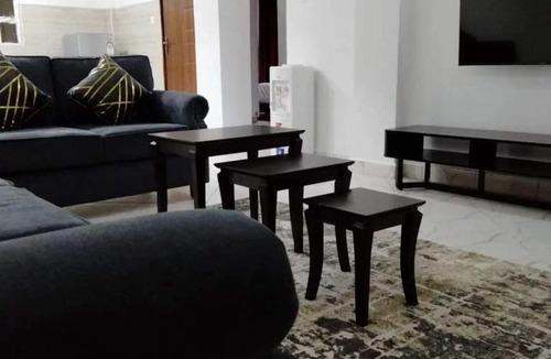 Viwanda Apartment | Thunderbolt