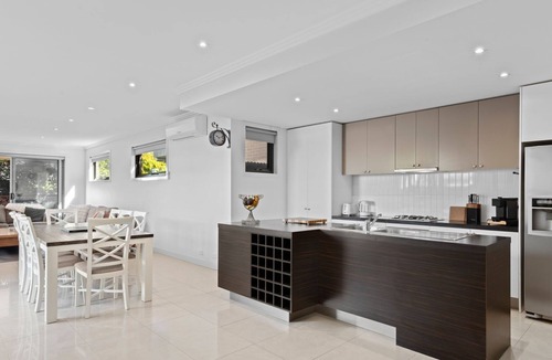 Indented Head House | Time Out on Flinders