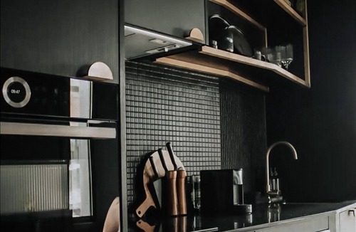 Braddon Apartment | Tiny 'Lagoon' Escape – Soft, Serene, Central!
