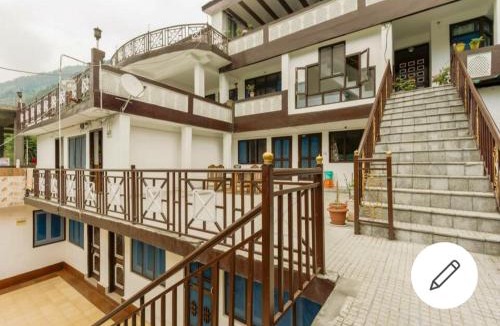 Banjar Bed & Breakfast | Tirthan Crest Homestay Jibhi at Banjar Kullu
