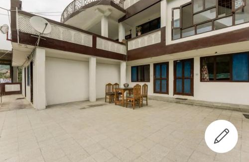 Banjar Bed & Breakfast | Tirthan Crest Homestay Jibhi at Banjar Kullu