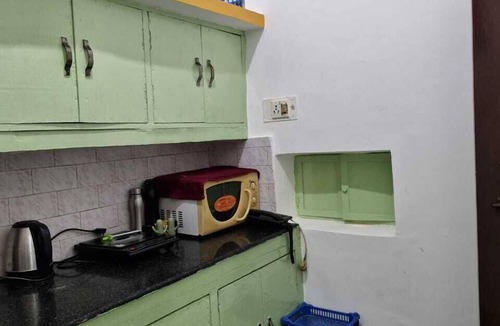 Gomti Nagar Hostel | TNC Lucknow by The Nomad Cave Hostel