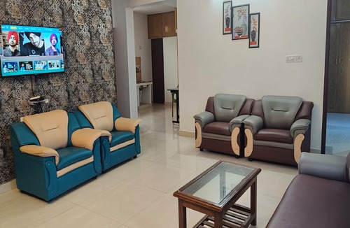 Kalapettai Hotel | TNV Residency