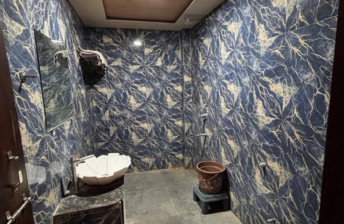Basoda Hostel | Tomar Paradise Resort