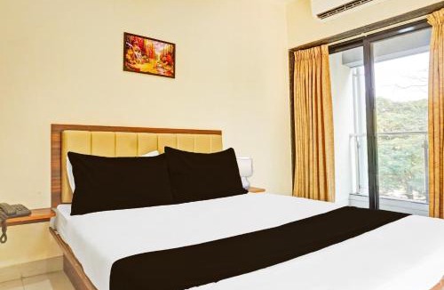 Hadapsar Hotel | Townhouse Amanora Park Town Formerly Samrat Inn