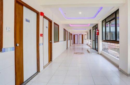 Ahmedabad Hotel | Townhouse Ambawadi Bus Terminal Near Ahmedabad Airport