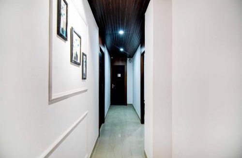 Chinar Park Hotel | Townhouse Chinar Park Near Airport