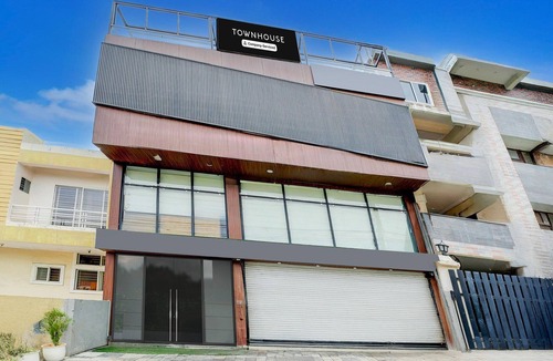 Indore House | Townhouse Meghdoot Garden Urban Elite