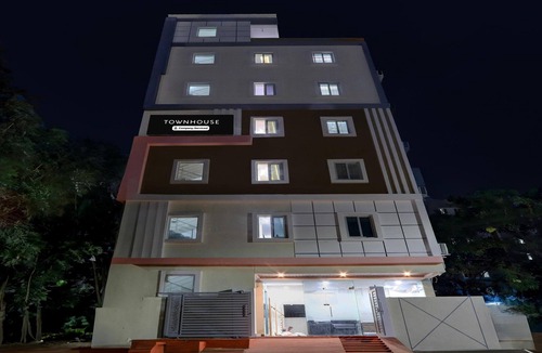 Nanakram Guda House | Townhouse Nanak Ram Guda
