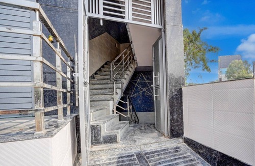 Kanpur House | Townhouse Oak Panki Panchmukhi Hanuman