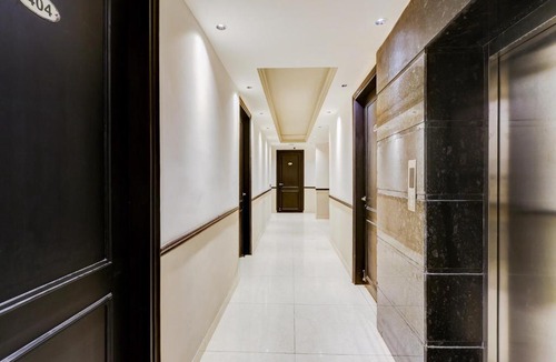 Udyog Vihar Hotel | Townhouse Oak Udyog Vihar