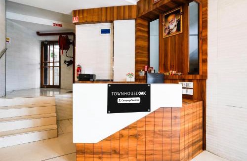 Vashi Hotel | Townhouse Oak Vashi