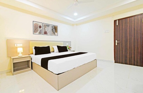Begumpet Hotel | Townhouse Sanath Nagar Near Railway Station