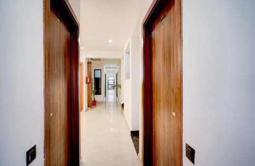 Gurugram Hotel | Townhouse Sector 67A Gurgaon Formerly Viraj Residency