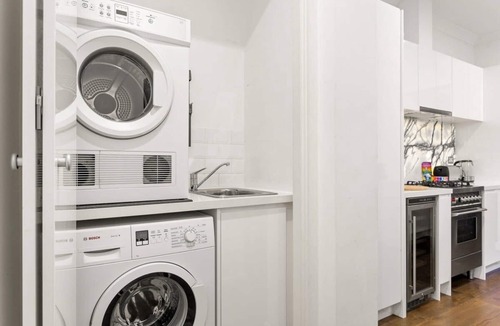Millers Point Apartment | Traditional 2-Bed Terrace House in Millers Point