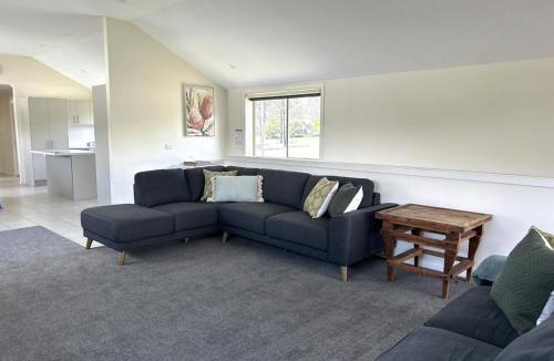 Mogo Apartment | Trail Stay Mogo