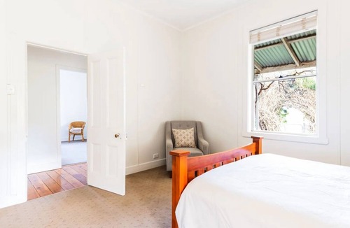 Koorawatha Other | Tranquil 4 bedroom house with fireplace