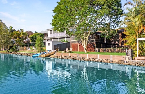 Sawtell House | Tranquil Waters - newly renovated on Bonville Creek