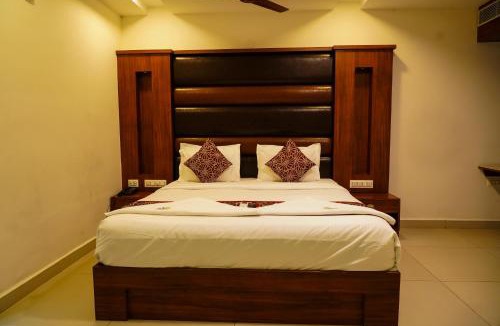 Jubilee Hills Hotel | Tree Inn Jubilee