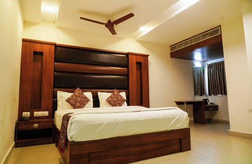 Jubilee Hills Hotel | Tree Inn Jubilee