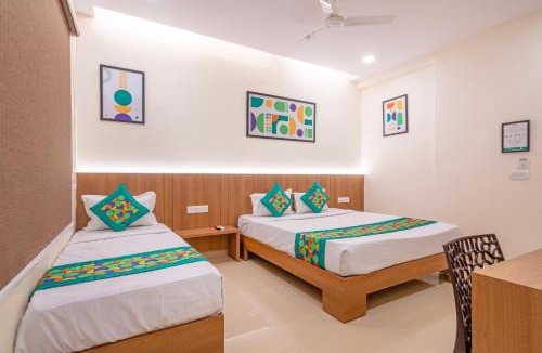 Lakdi Ka Pul Hotel | Treebo Arastu Elite Inn, Lakdikapul Near Nampally Station
