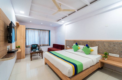 Mahabaleshwar Hotel | Treebo Bright Plaza