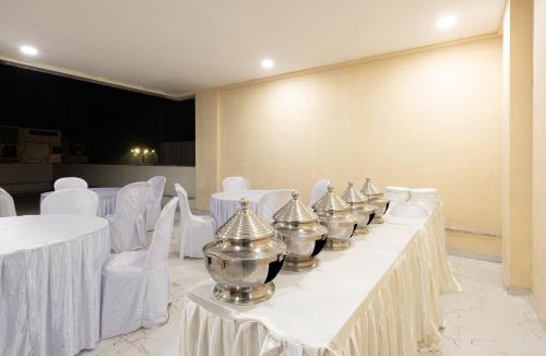 Nagpur Hotel | Treebo City Center