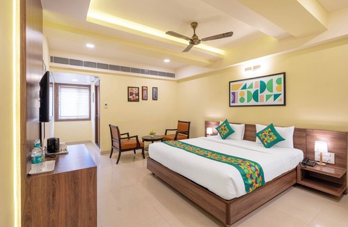 Electronics City Hotel | Treebo Golden Stay Electronic City