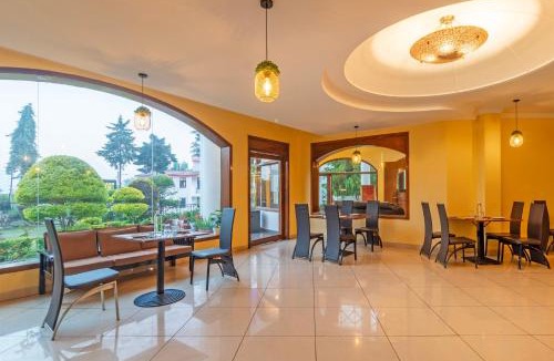 Bhimtal Hotel | Treebo Kaler Hotel & Resorts