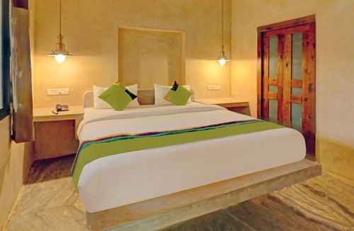 Morjim Hotel | Treebo Morjim Banyan Resort with Swimming Pool