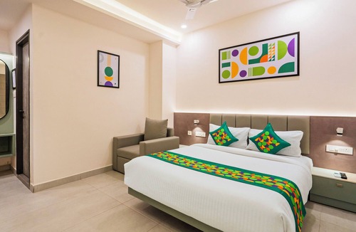 Gachibowli Hotel | Treebo Premium Hydotel, Hi-Tech City