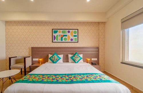 Kakkanad Hotel | Treebo Premium Lavender Kochi Infopark