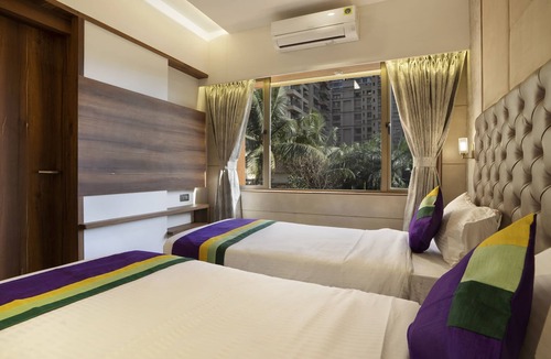 Kandiwali West Hotel | Treebo Premium Savera Inn