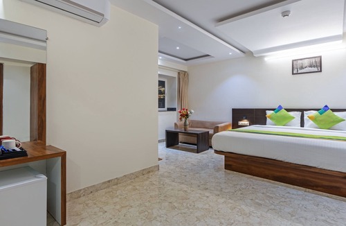 Narasapura Hotel | Treebo Sai Fortune Gateway