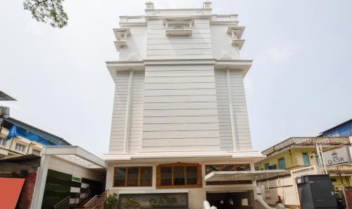 Kochi Hotel | Treebo The Qasr