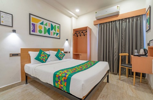 Champapet Hotel | Treebo The Trio, Karmanghat