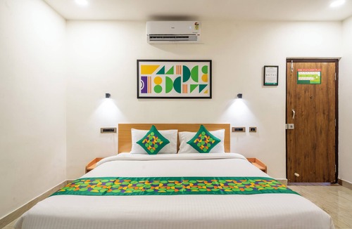 Champapet Hotel | Treebo The Trio, Karmanghat