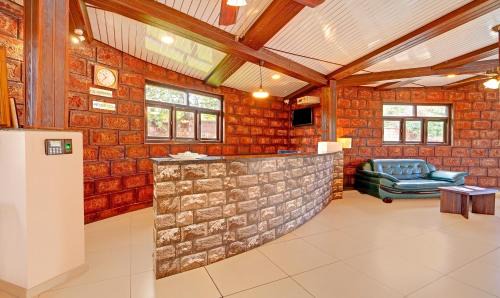 Mahabaleshwar Hotel | Treebo Vhyomaan Resort With Swimming Pool
