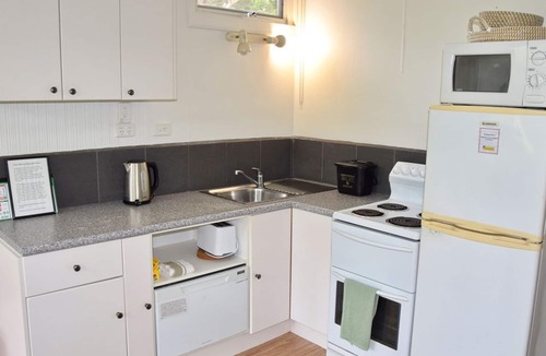 Arakoon Apartment | Trial Bay Beach Cabin 3