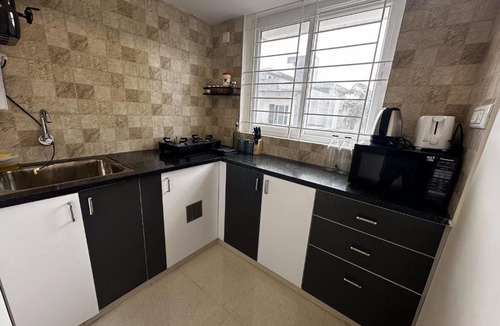 Bengaluru Hotel | Trinetra Homes 102