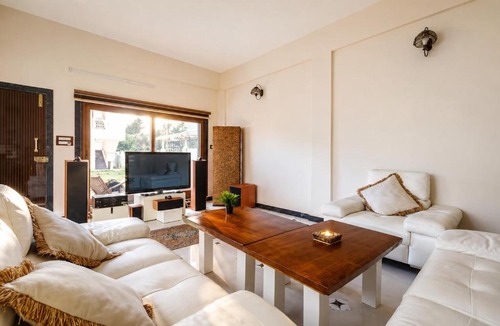 Narasapura Villa | Tropicana Twin Homes Jacuzzi 5BHK40min Airport