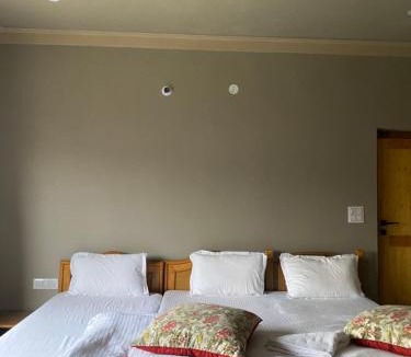 Diskit Hotel | Tsogstot residency