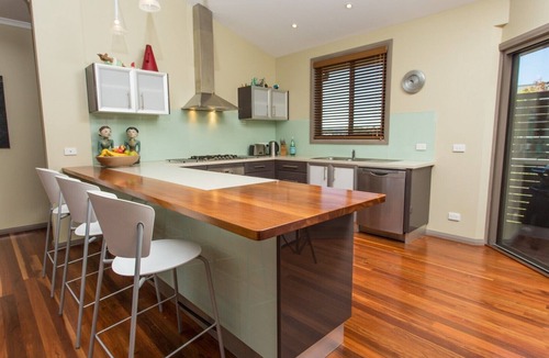 Tura Beach House | Tura Beachhouse in Dolphin Cove - Tura Beach