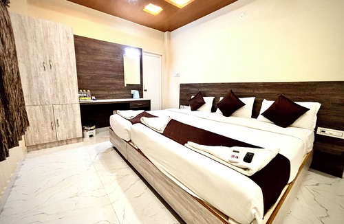 Velankanni Hotel | Udhayam inn