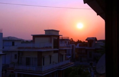 Lonavala Villa | Ultra-luxurious elegant 3 BHK villa with private pool near Lonavala market.