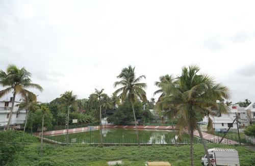 Kalamassery Hotel | Uni Stay Inn